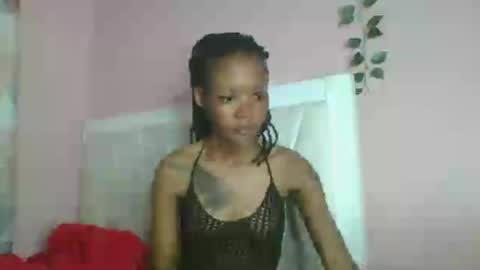 Snapshot of messyluna chatting on 07-23-26, 09:57 meggy and bree online show from 07-23-26, 09:57