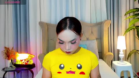 Snapshot of metawinathan chatting on 04-27-26, 06:39 myka online show from 04-27-26, 06:39
