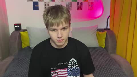 Snapshot of metratok chatting on 03-07-26, 07:55 Arthur online show from 03-07-26, 07:55