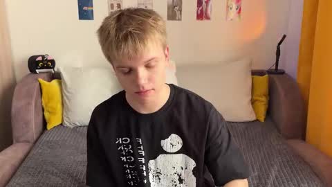 Snapshot of metratok chatting on 03-14-26, 10:53 Arthur online show from 03-14-26, 10:53