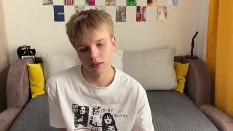 Snapshot of metratok chatting on 03-18-26, 11:13 Arthur online show from 03-18-26, 11:13