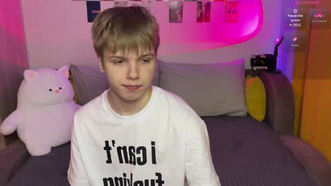 Snapshot of metratok chatting on 03-31-26, 09:26 Arthur online show from 03-31-26, 09:26