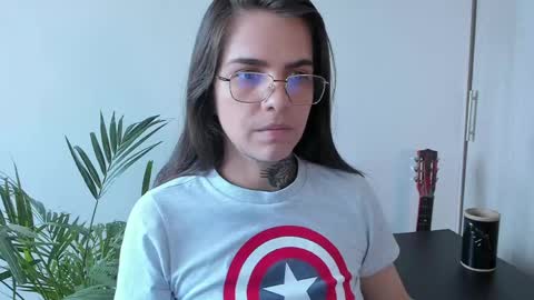 Meurif online show from 05-07-26, 04:23