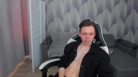 Snapshot of meverik_oushen chatting on 04-16-26, 12:50 MEVERIK OUSHEN online show from 04-16-26, 12:50