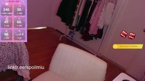 mew2wo online show from 11-22-25, 10:14