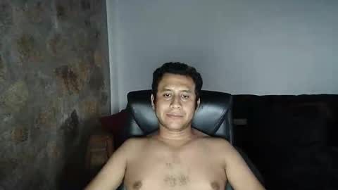 Snapshot of mexatre chatting on 05-21-26, 01:12 mexatre online show from 05-21-26, 01:12