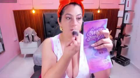 meylagia online show from 11-14-25, 03:05