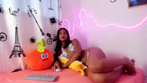 mey lara online show from 09-18-25, 09:50