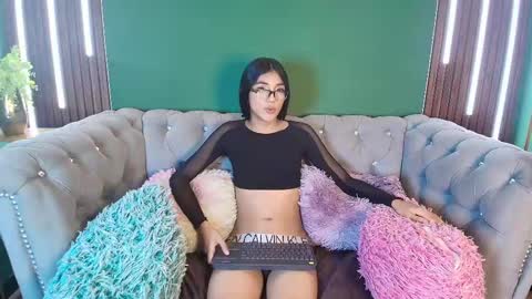 Snapshot of mhia_kate chatting on 03-08-25, 02:51 Mhia Kate online show from 03-08-25, 02:51