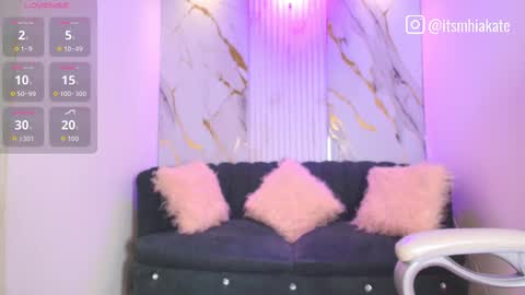 Snapshot of mhia_kate chatting on 10-03-25, 12:02 Mhia Kate online show from 10-03-25, 12:02