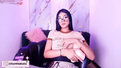 Mhia Kate online show from 04-30-26, 12:00