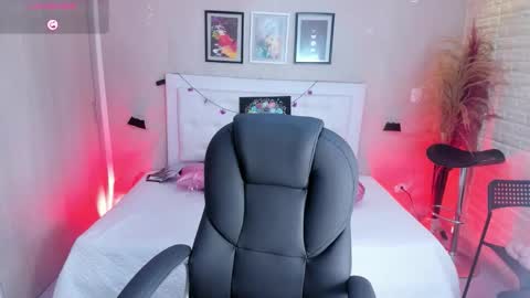 Mhonika online show from 10-18-25, 12:06