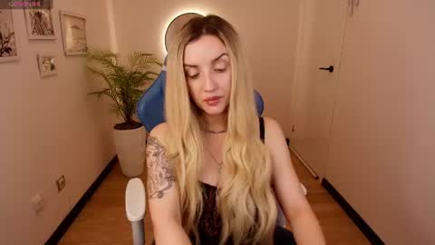 mi1a_ online show from 07-18-26, 05:55