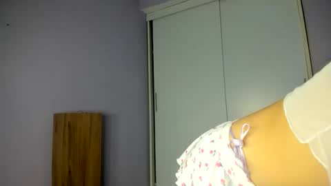 Snapshot of mia0704 chatting on 04-15-26, 01:34 MIA online show from 04-15-26, 01:34