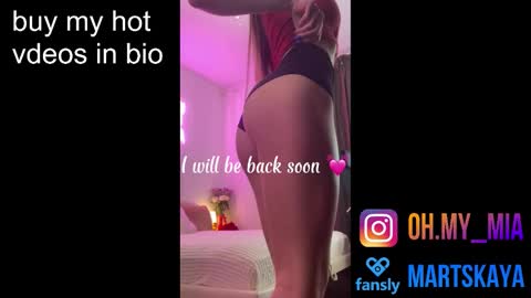 Snapshot of mia4sin chatting on 10-22-25, 10:15 Mia Martskaya online show from 10-22-25, 10:15