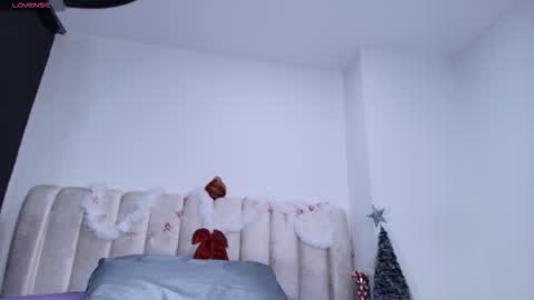 Emi online show from 12-20-25, 07:21