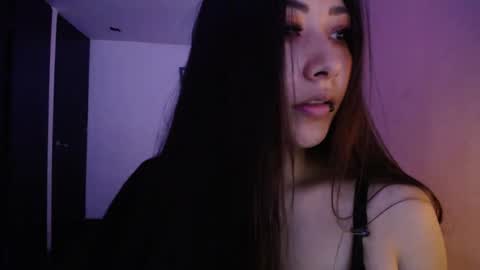 Snapshot of mia_112022 chatting on 02-19-25, 04:55 Mia zoe online show from 02-19-25, 04:55