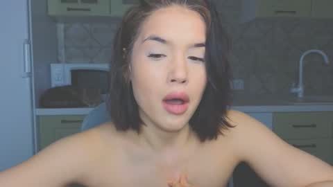 Mia online show from 02-25-25, 02:36