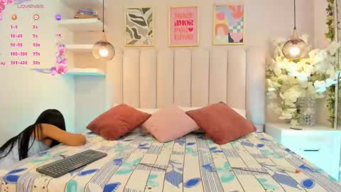 mia__bailey_ online show from 03-19-26, 03:21