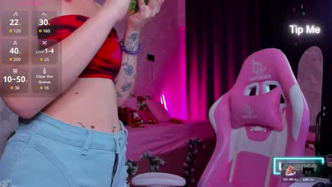 Mia  GMT7 Mon Tue Wen Thur 1000am-0300pm Sat 0300am-0900am online show from 01-10-26, 12:56