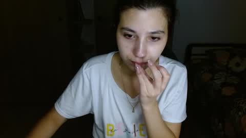 Mia online show from 05-01-26, 05:12