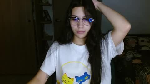 Mia online show from 05-14-26, 02:51