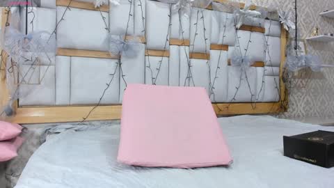 mia__megan online show from 12-21-24, 12:06