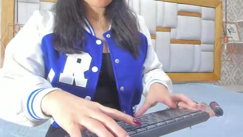mia__megan online show from 02-21-25, 12:06