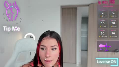 Snapshot of mia_adams66 chatting on 01-28-25, 06:07 Mia adams online show from 01-28-25, 06:07