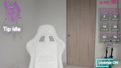 Snapshot of mia_adams66 chatting on 03-06-25, 08:59 Mia adams online show from 03-06-25, 08:59