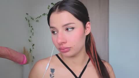 Snapshot of mia_adams66 chatting on 10-28-25, 06:10 Mia adams online show from 10-28-25, 06:10