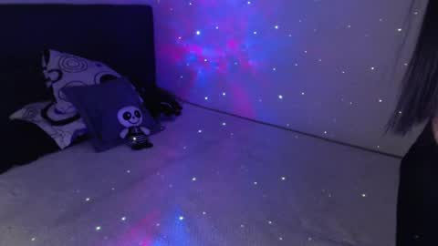 mia online show from 01-28-25, 04:29