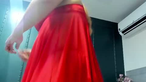 mia_amber_ online show from 07-15-26, 03:45