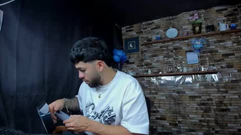 Snapshot of mia_and_vincentt chatting on 09-22-25, 04:03 Mia and vincentt model indepent online show from 09-22-25, 04:03