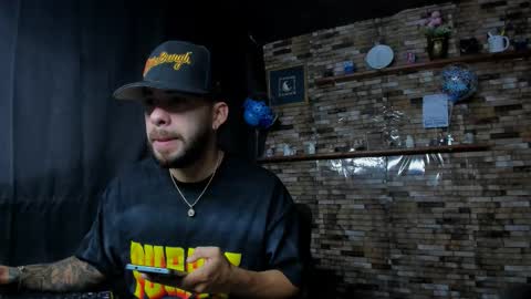 Snapshot of mia_and_vincentt chatting on 09-29-25, 07:13 Mia and vincentt model indepent online show from 09-29-25, 07:13