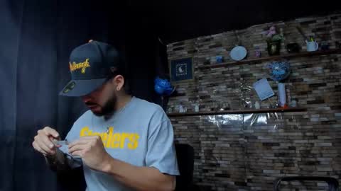 Snapshot of mia_and_vincentt chatting on 09-30-25, 05:34 Mia and vincentt model indepent online show from 09-30-25, 05:34