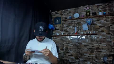 Snapshot of mia_and_vincentt chatting on 10-04-25, 03:48 Mia and vincentt model indepent online show from 10-04-25, 03:48