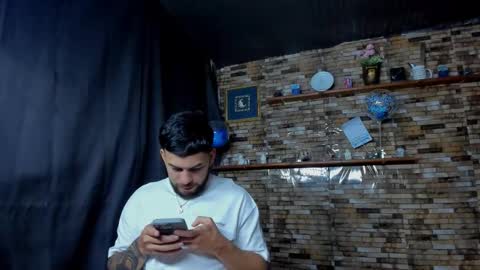 Snapshot of mia_and_vincentt chatting on 10-14-25, 03:29 Mia and vincentt model indepent online show from 10-14-25, 03:29