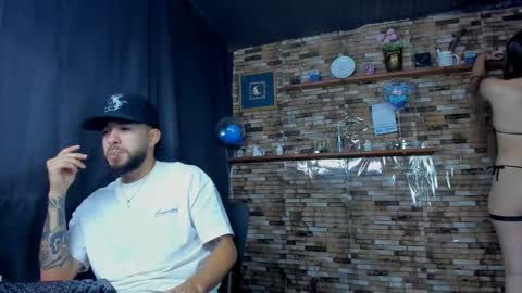 Snapshot of mia_and_vincentt chatting on 10-18-25, 06:37 Mia and vincentt model indepent online show from 10-18-25, 06:37