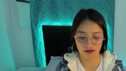 Mia  Angels online show from 09-17-25, 08:32