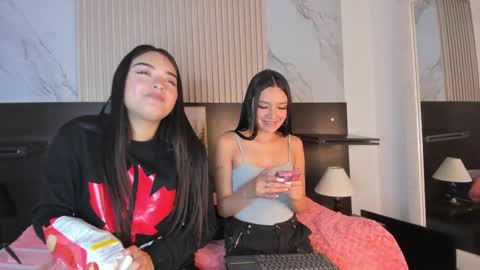 Mia online show from 02-12-25, 04:11