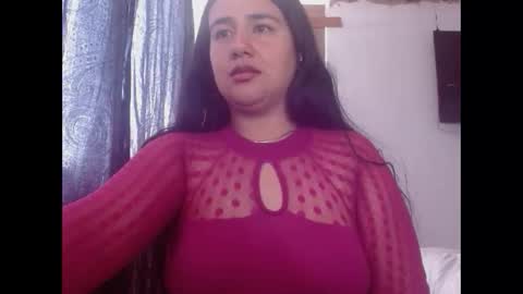 mia_beautiful1 online show from 04-23-26, 06:54