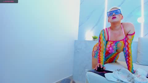 Snapshot of mia_becke chatting on 01-12-25, 03:25 Mia online show from 01-12-25, 03:25