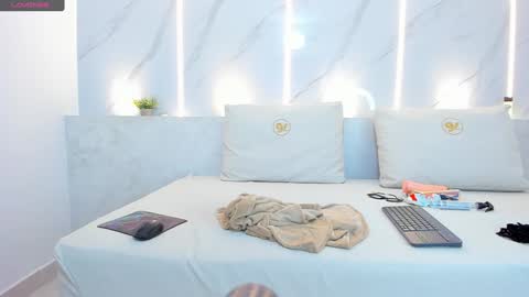 Snapshot of mia_becke chatting on 01-17-25, 02:50 Mia online show from 01-17-25, 02:50