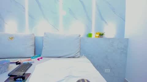 Snapshot of mia_becke chatting on 01-30-25, 07:59 Mia online show from 01-30-25, 07:59