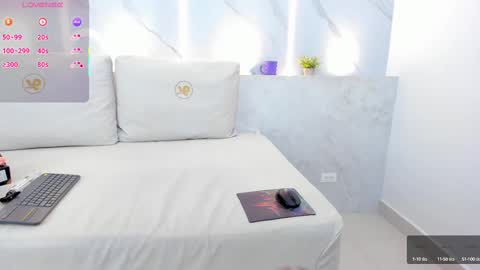 Snapshot of mia_becke chatting on 02-11-25, 03:08 Mia online show from 02-11-25, 03:08