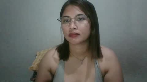 Snapshot of mia_bella04 chatting on 02-21-25, 02:06 mia_bella04 online show from 02-21-25, 02:06