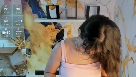 Mia online show from 02-07-26, 07:06