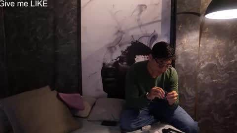 Belmont and Mia online show from 04-10-26, 06:56