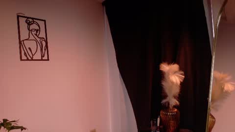 Snapshot of mia_benett_ chatting on 06-18-26, 02:10 Mia Benett online show from 06-18-26, 02:10